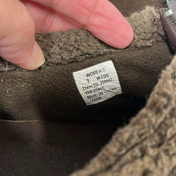 L.L. Bean Brown Suede Quilted Sherpa Zip Slip-on Prima loft Shoes Women's 9W - Picture 7 of 9